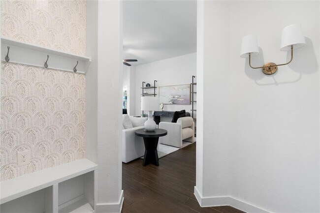 Building Photo - 2021 Josiah Cv