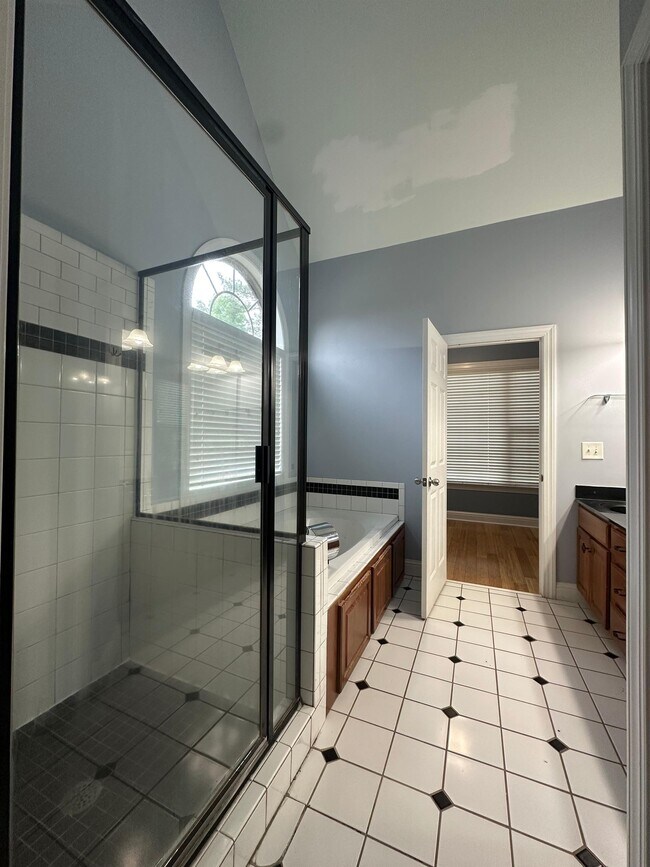 Building Photo - 246 Carsons Walk