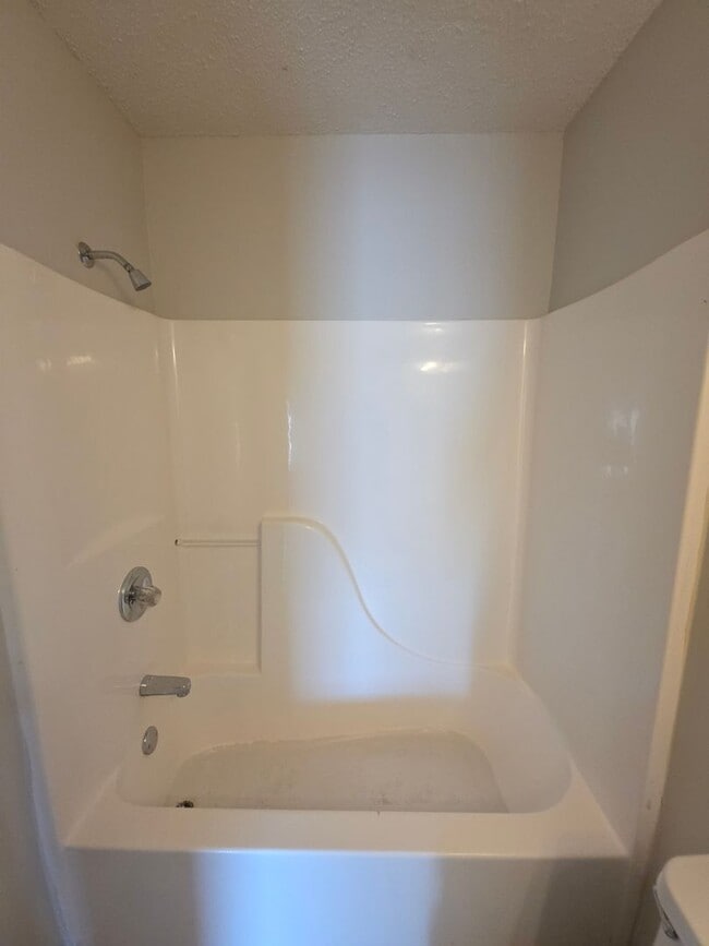 Building Photo - 817-825 West 12th St.