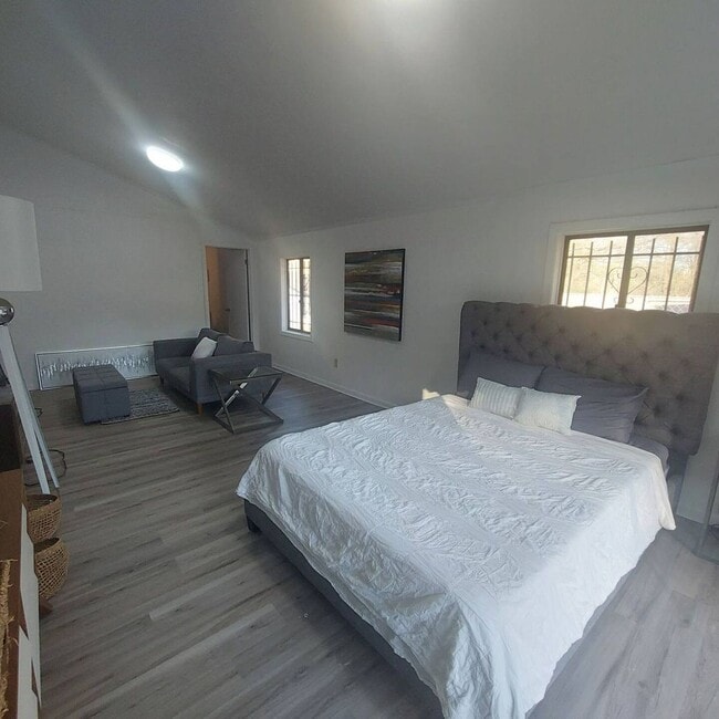 Building Photo - 161 McGill St