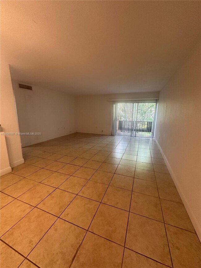 Building Photo - 9487 SW 76th St