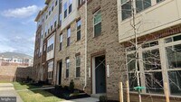 Building Photo - 2528 VERONA Pl
