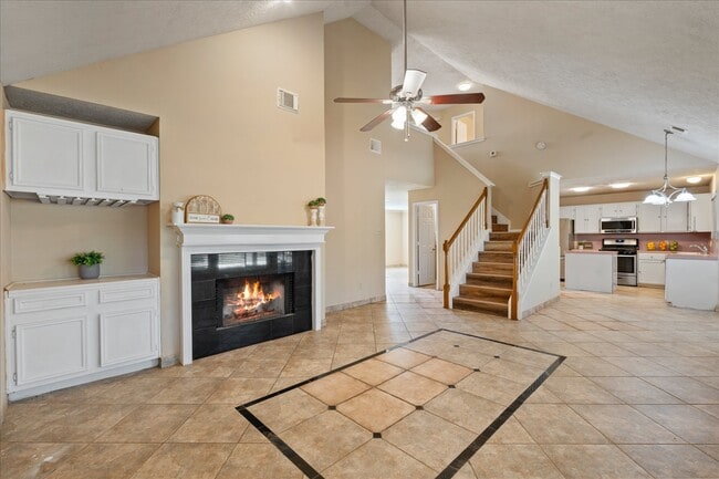 Building Photo - 3708 Nutwood Ln