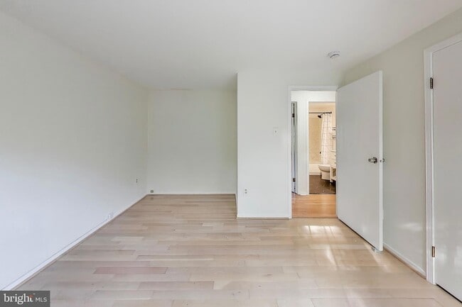 Building Photo - 8932 Barrowgate Ct