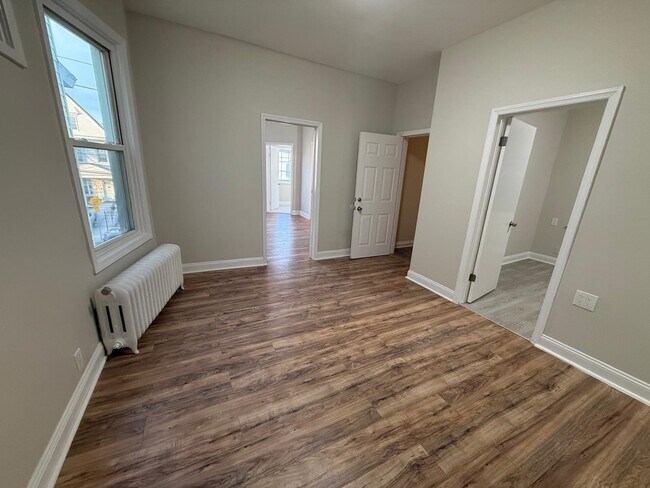 Building Photo - 221 Wilkinson Ave