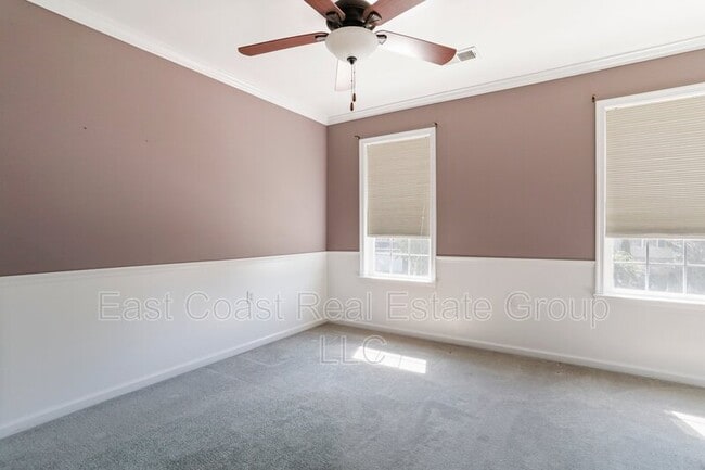 Building Photo - 77 Grassy Meadow Rd