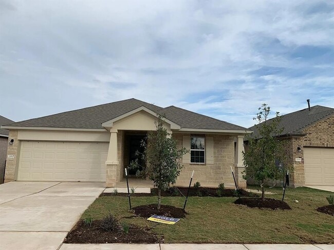 Building Photo - 2012 Centerline Ln