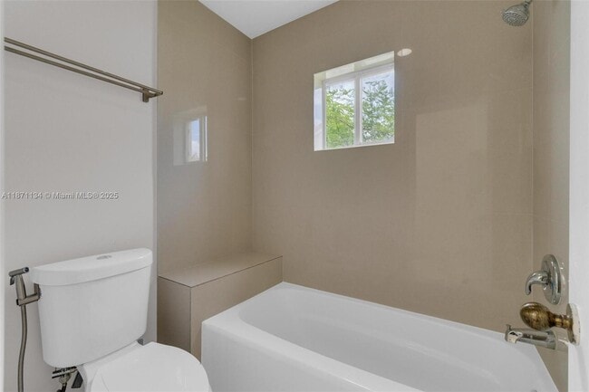 Building Photo - 1592 Salerno Cir