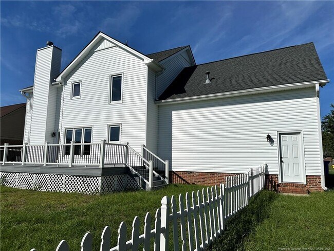 Building Photo - 6521 Ryefield Dr