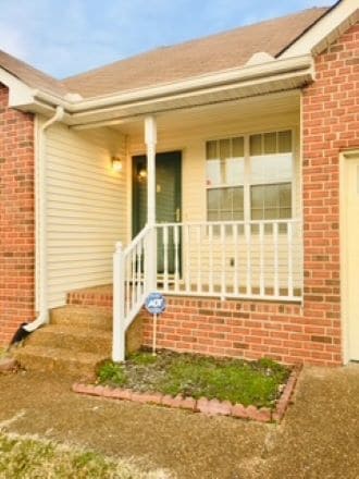 Front - 3924 Calumet Dr