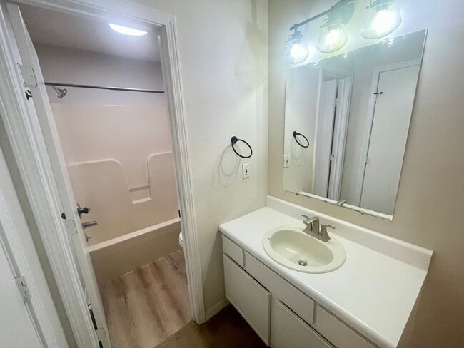 Building Photo - 1 bed 1 bath for rent in Flowood!!