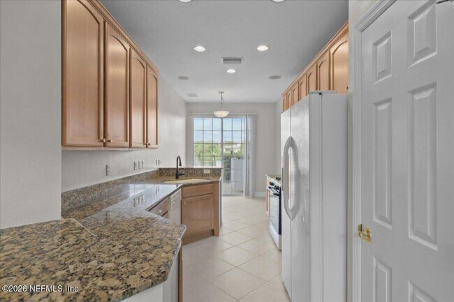 Building Photo - 539 Hedgewood Dr