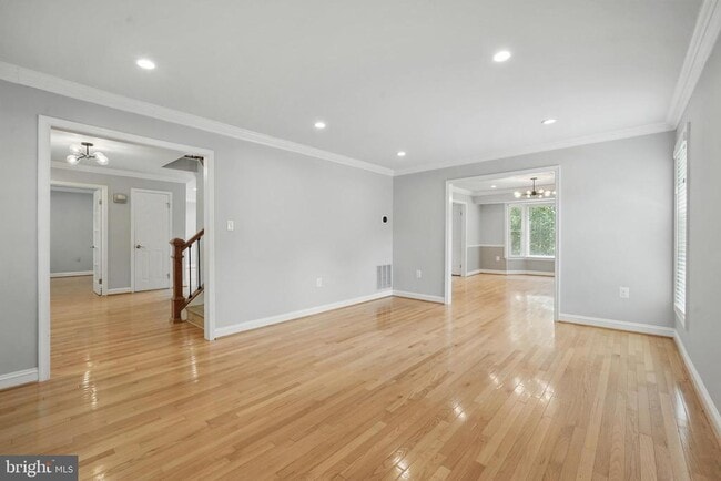 Building Photo - 9913 Rosewood Hill Cir