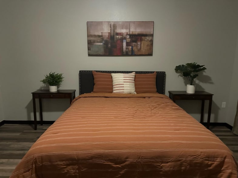 Building Photo - 1806 Superior Ct