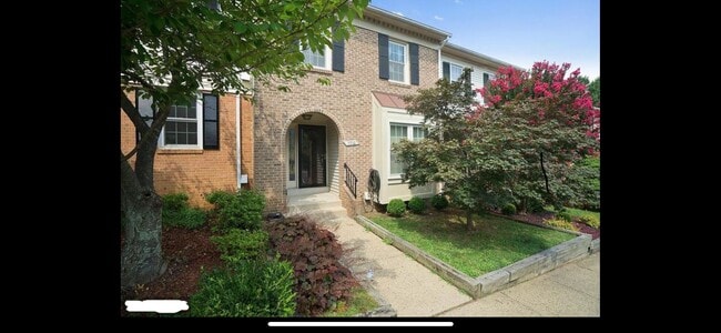 Building Photo - 5910 Ambassador Way