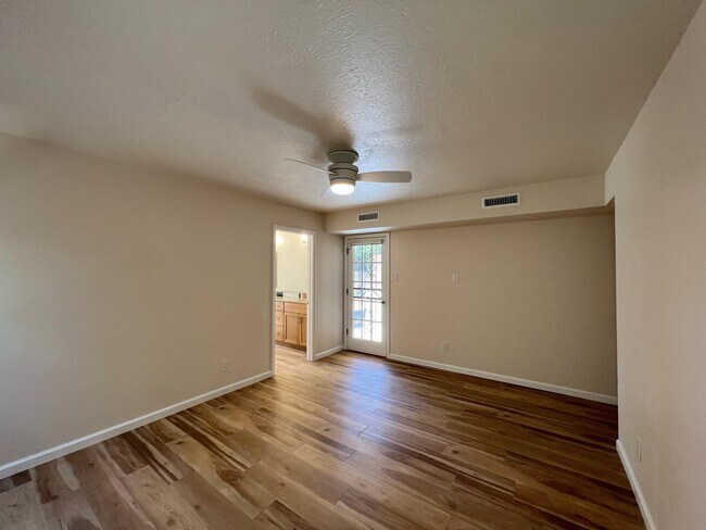Building Photo - 4328 Magnolia Dr NE