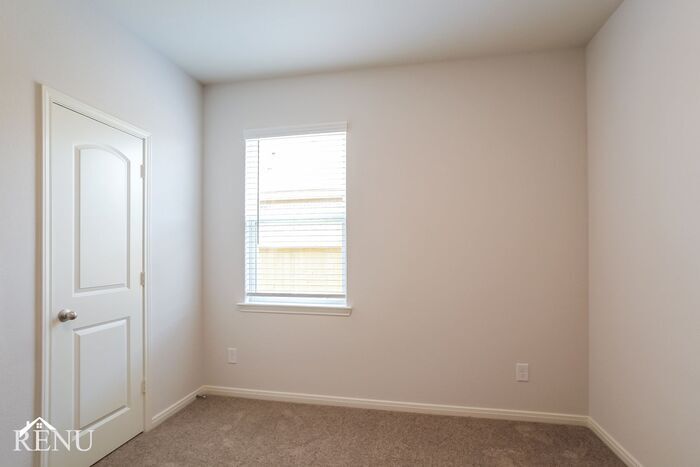 Building Photo - 10475 Red Cardinal Dr