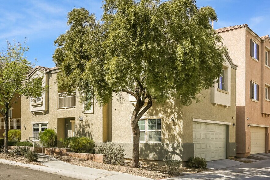 Building Photo - 7453 Showy Ct