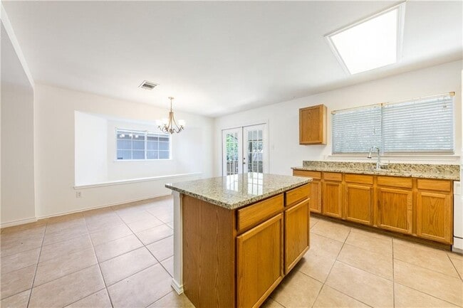 Building Photo - 2605 Andres Way