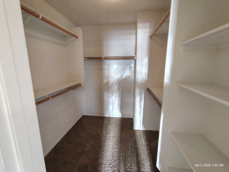 Building Photo - 8926 Rutherford Grove St