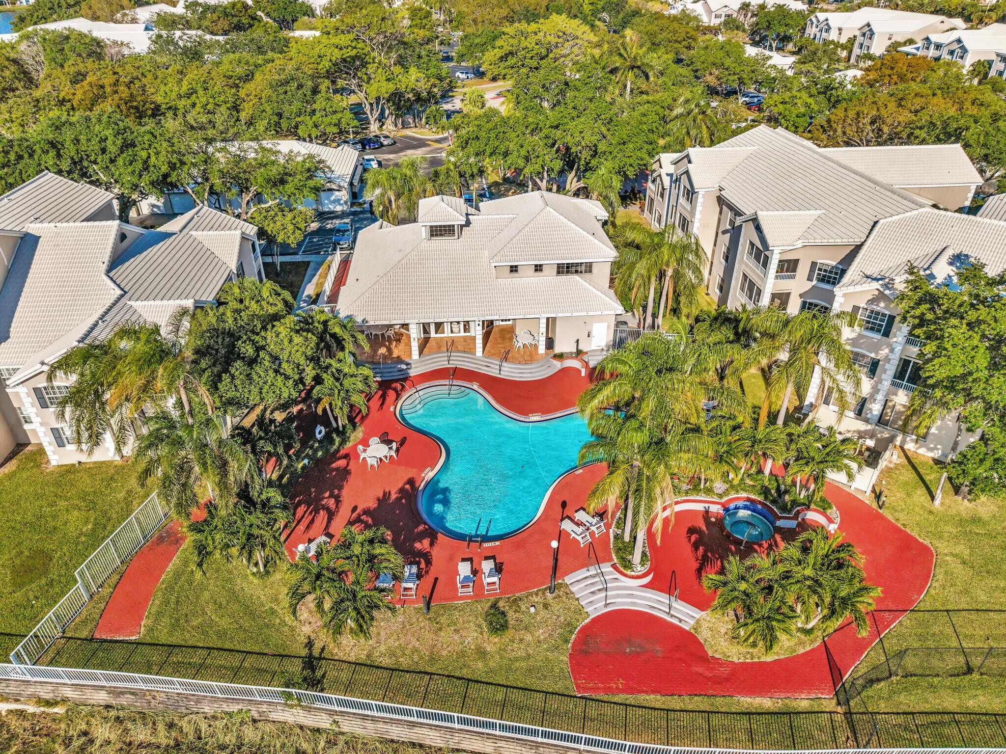 Building Photo - 2881 N Oakland Forest Dr