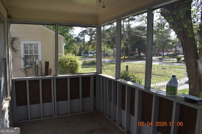 Building Photo - 1088 Radio Dr