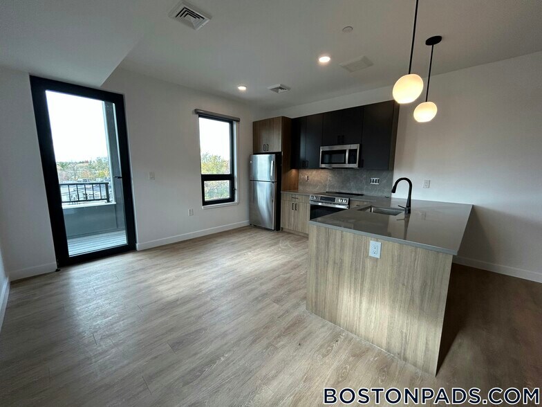 Building Photo - 199 Gardner St