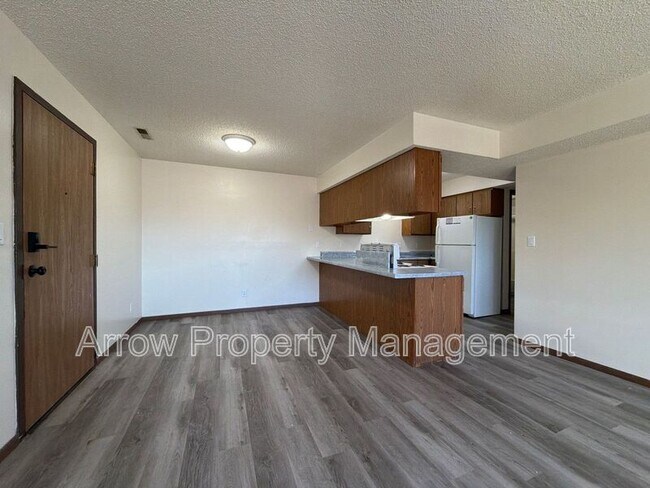 Building Photo - 539 N 24th St