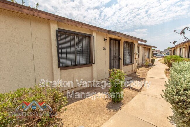 Building Photo - 3120 N 67th Ln