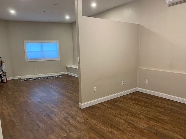 Building Photo - 149 Washington St