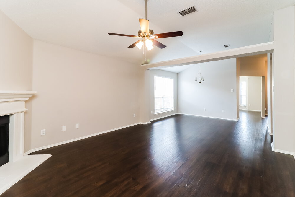 Building Photo - 2521 Nogales Dr