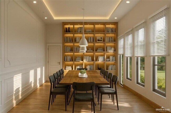 Building Photo - 27 Tyler Ave