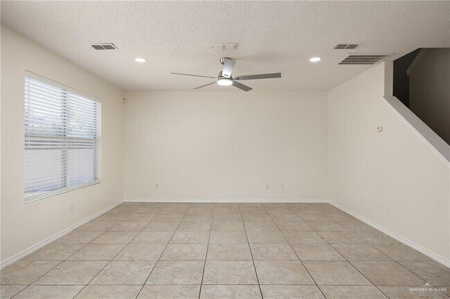Building Photo - 16 San Esteban Ct