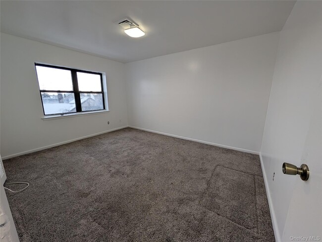 Building Photo - 209-28 Hillside Ave.