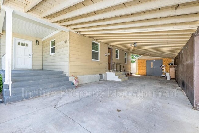 Building Photo - 732 E 200 N St