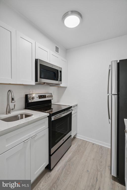 Building Photo - 224 W Rittenhouse Square