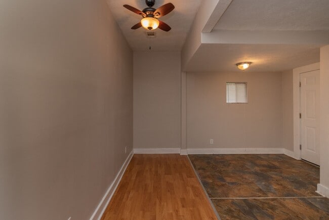 Building Photo - 4 bed/2 bath single-family home for lease ...