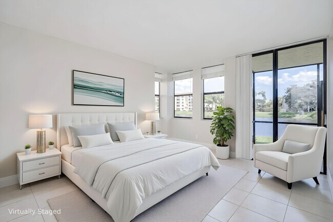 Building Photo - 1238 S Military Trail