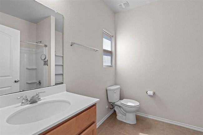 Building Photo - 133 Carlina Lp