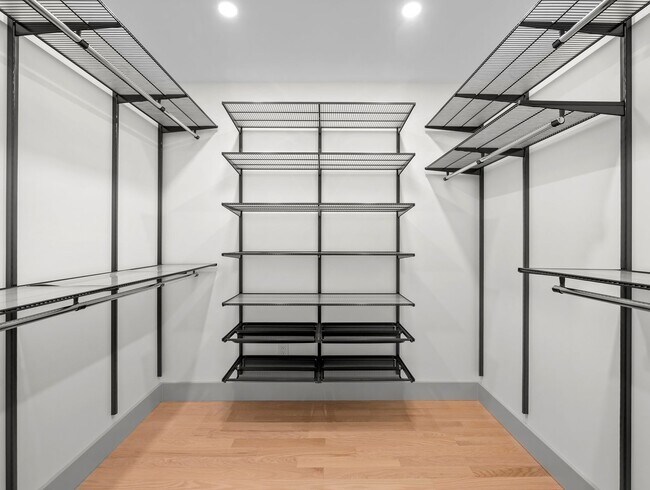 Building Photo - Modern Farmhouse 3 Bedroom 3.5 Bathroom