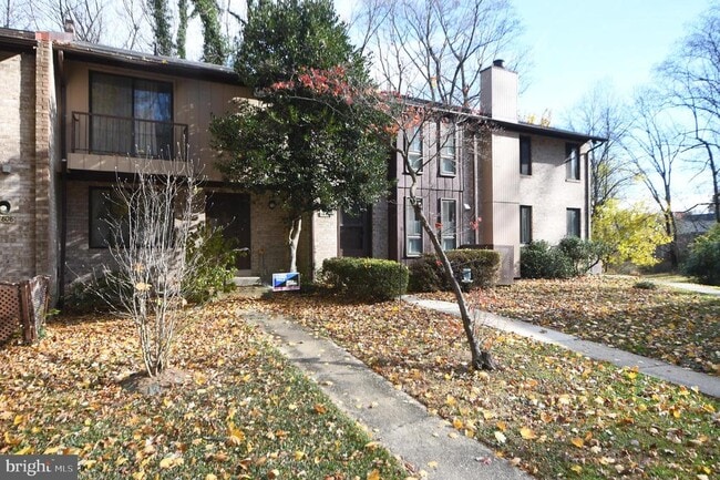 Building Photo - 7812 Briardale Terrace