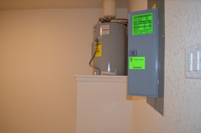 Building Photo - 308 Elbert Ln