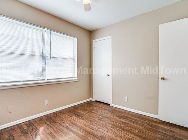 Building Photo - 222 Pecos St