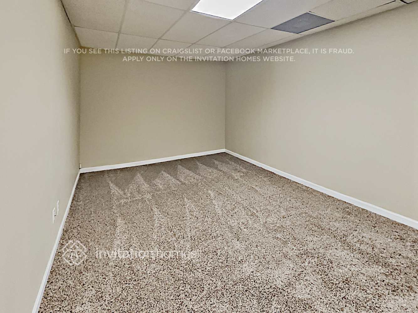 Building Photo - 559 Parliament St