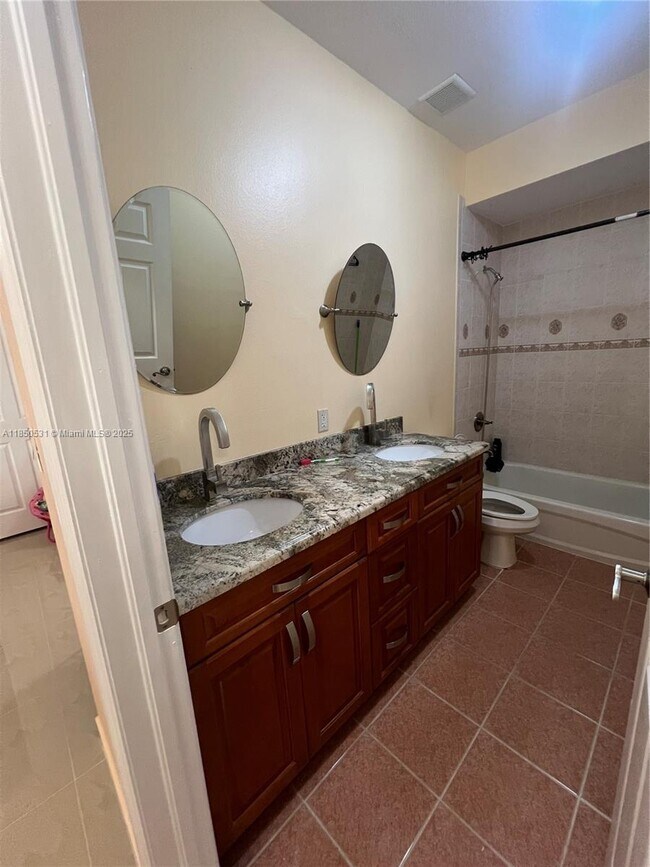 Building Photo - 16427 SW 82nd St