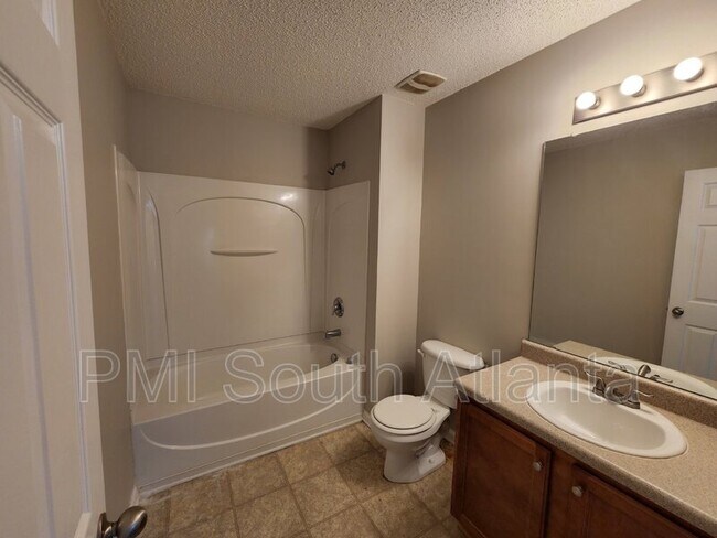 Building Photo - 176 Shenandoah Dr