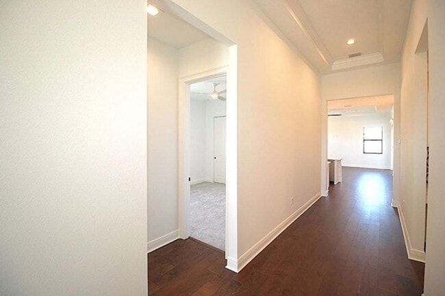 Building Photo - Coastal Living in Marina del Palma?!