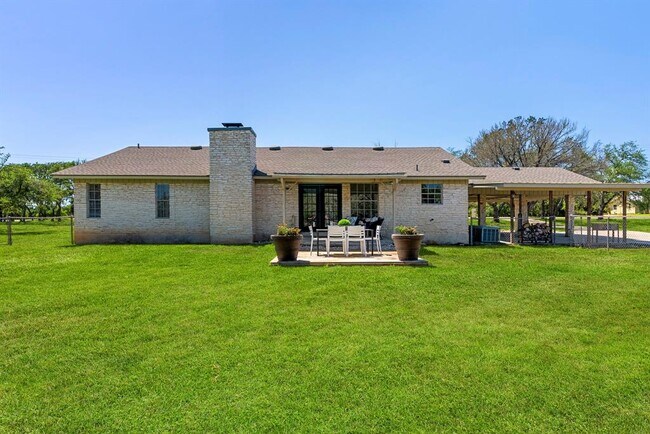 Building Photo - 301 Retha Dr