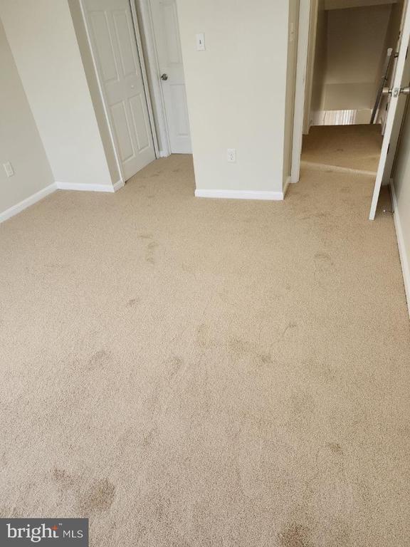 Building Photo - 13901 King Gregory Wy