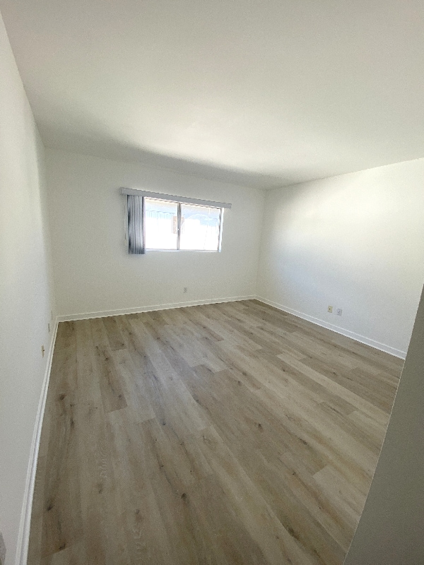 Building Photo - 5335 Yarmouth Ave